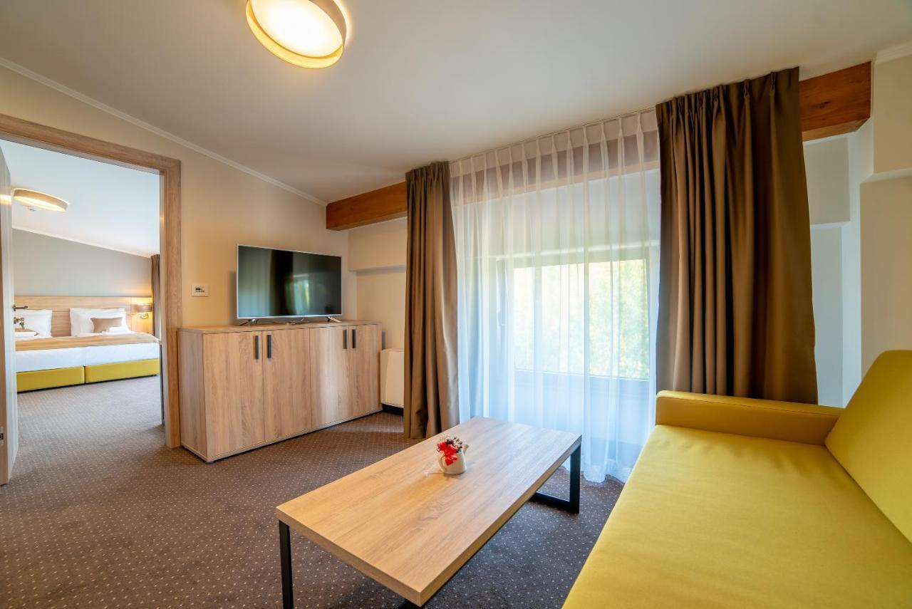 Hotel Soni Lux Tuzla Eksteriør bilde