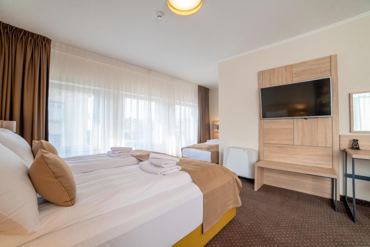 Hotel Soni Lux Tuzla Eksteriør bilde