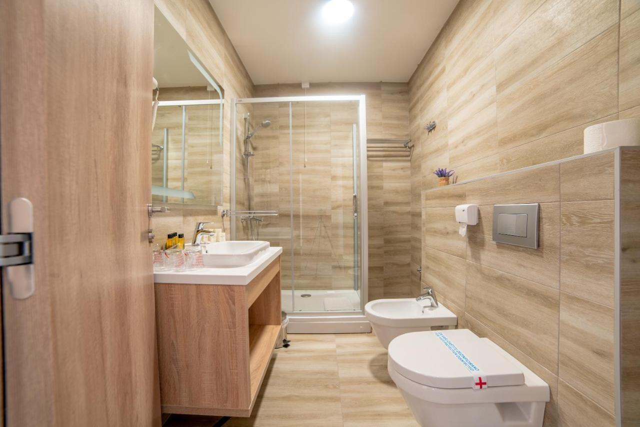 Hotel Soni Lux Tuzla Eksteriør bilde