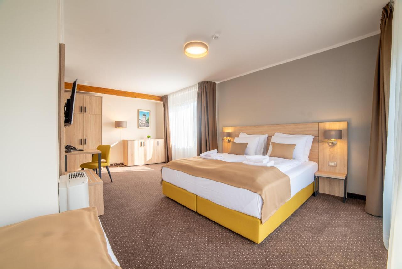 Hotel Soni Lux Tuzla Eksteriør bilde